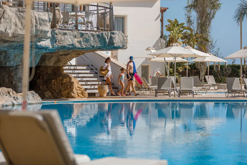 Louis Althea Beach 4*-67