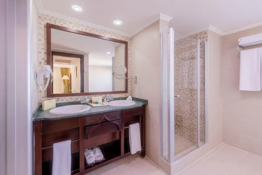 Crowne Plaza Antalya 5*-503