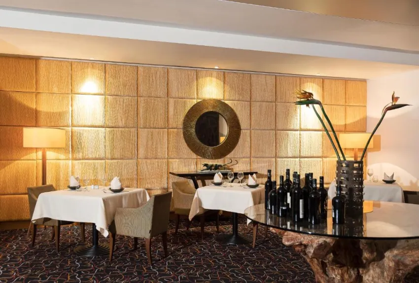 MOVENPICK RESORT & MARINE SPA  5*-50