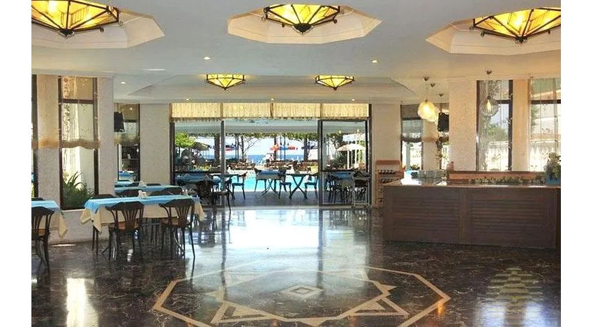 AZAK BEACH HOTEL  3*-6