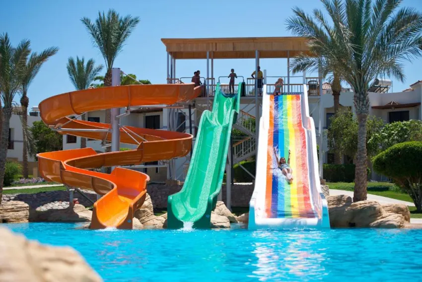 AMPHORAS BEACH  4*-2