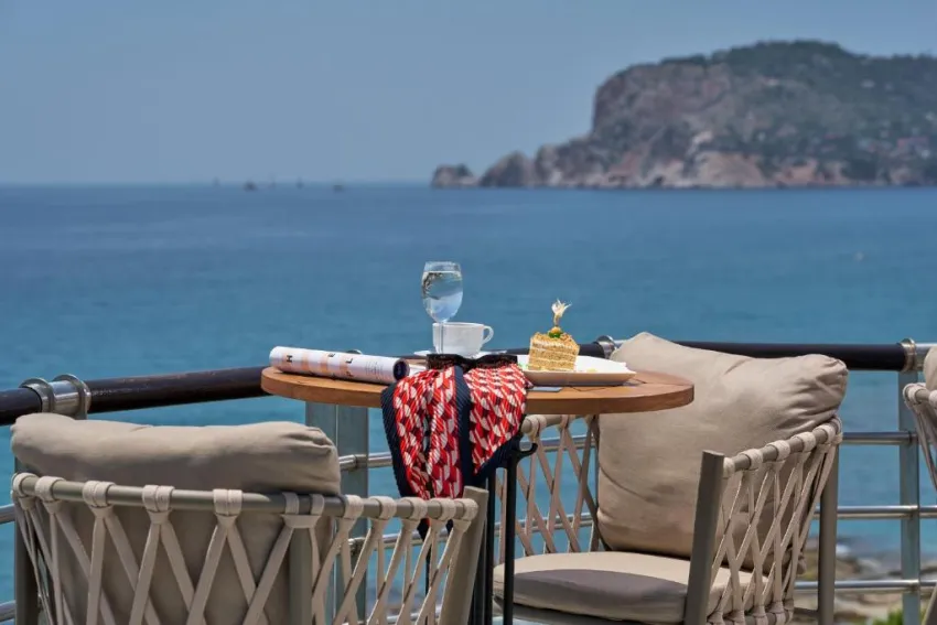 GRAND KAPTAN HOTEL  5*-11