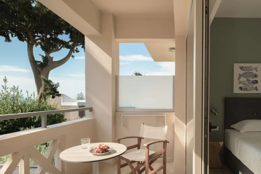 Paralos Irini Mare 4*-79