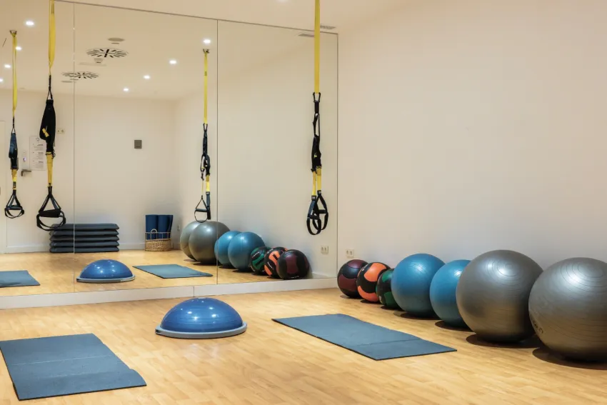 The Donna Portals 5*-72