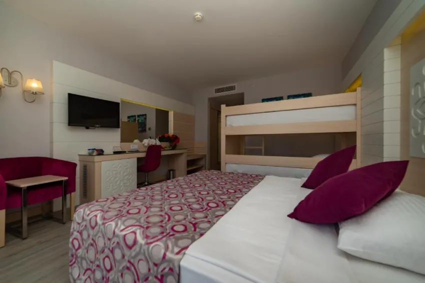 SUNMELIA BEACH RESORT HOTEL & SPA  5*-18