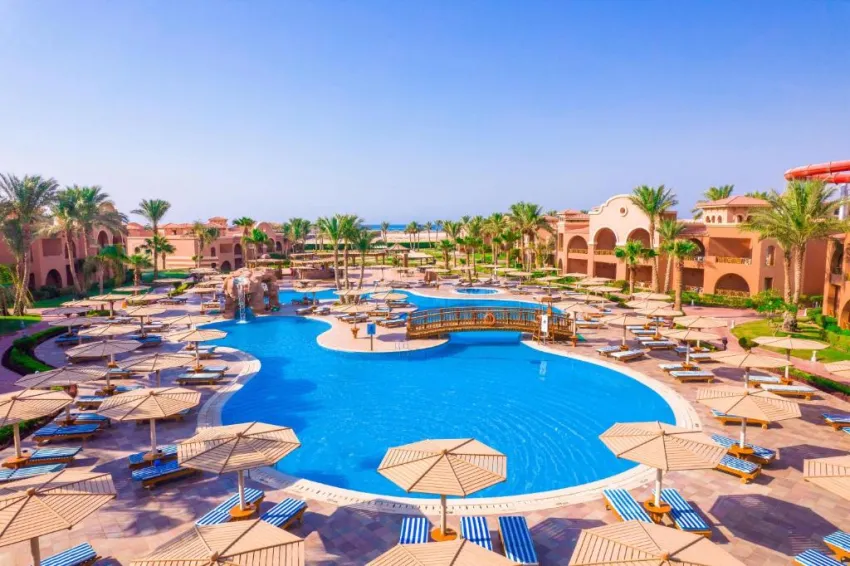 CHARMILLION GARDENS AQUA PARK  5*-9