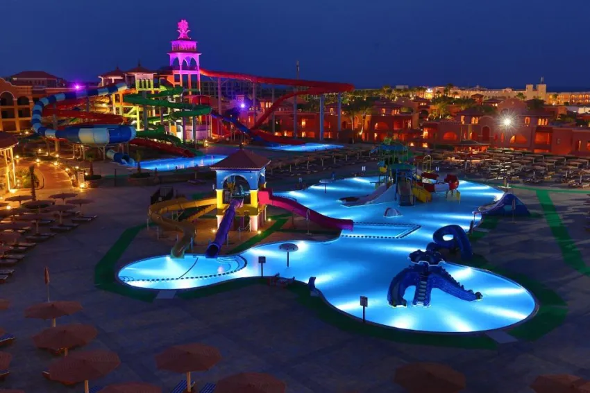 CHARMILLION GARDENS AQUA PARK  5*-8