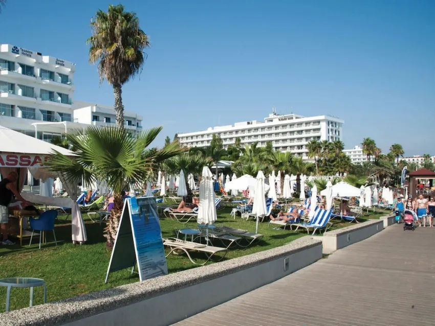 Silver Sands Beach Hotel 3*-53