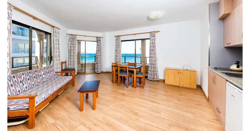 Arcos Playa Apartments -13