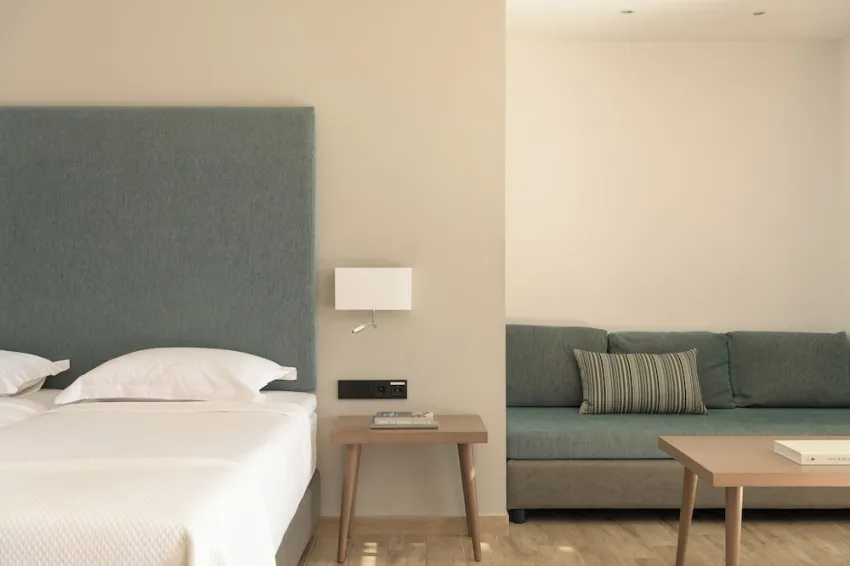 Paralos Irini Mare 4*-8