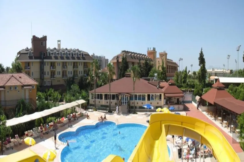 GRAND MIRAMOR HOTEL  4*-8
