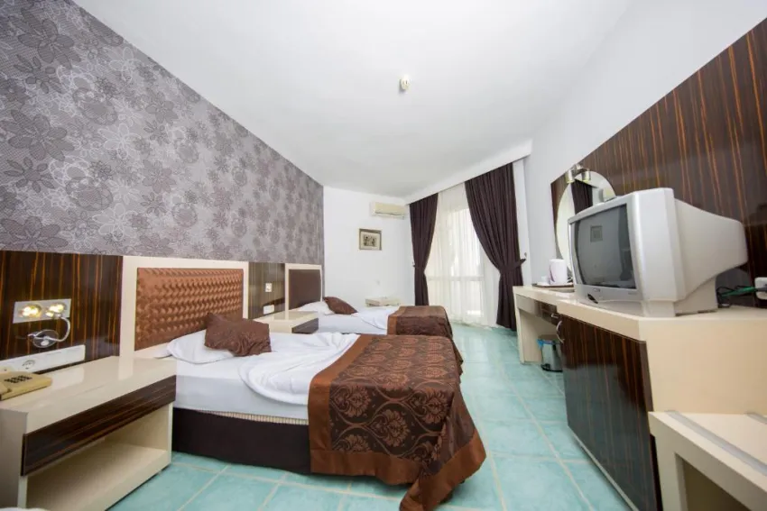 FIRST CLASS HOTEL  5*-24