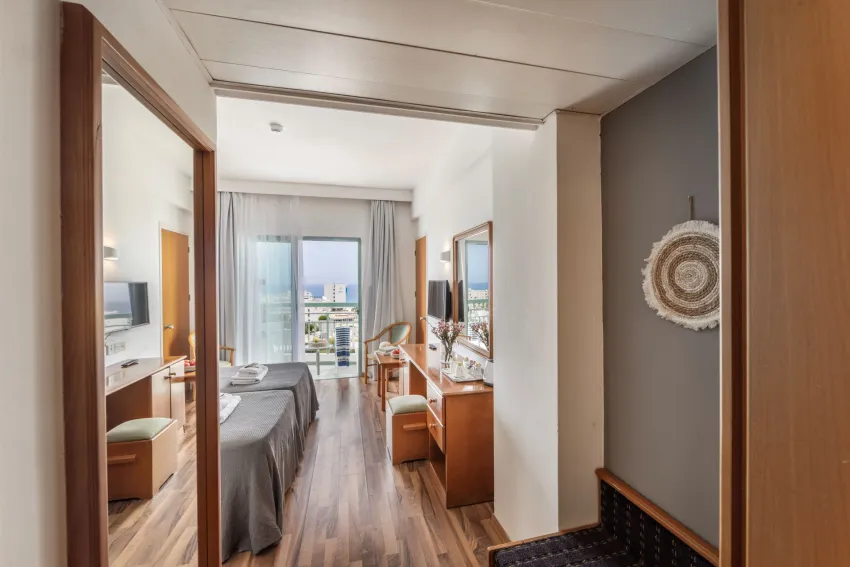 Antigoni Hotel 3*-29