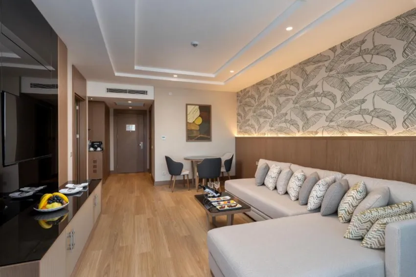 MIRACLE RESORT HOTEL  5*-101