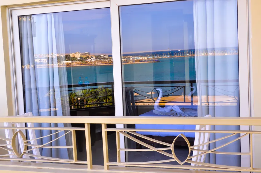 Magic Beach Hotel 4*-98