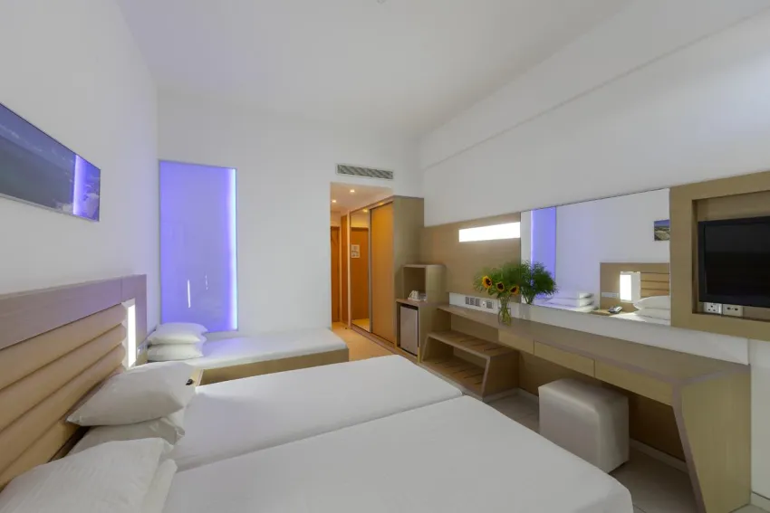 Vrissaki Beach Hotel 4*-24