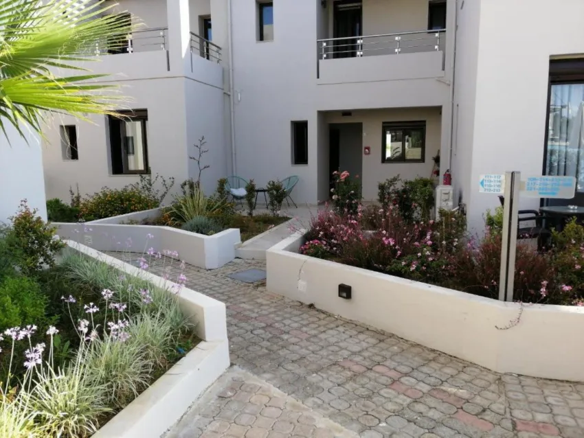 Carisa Suites And Apartments 3*-5