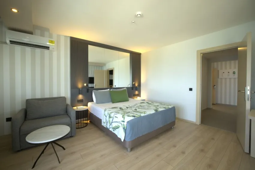 EOS BEACH RESORT  4*-28