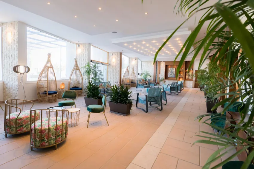 Cavo Zoe Seaside Hotel 4*-5