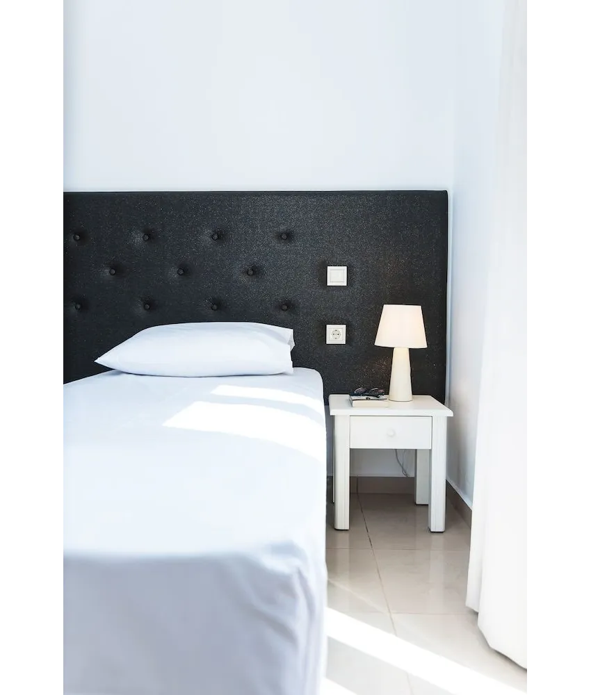 Real Palace Studios 3*-12