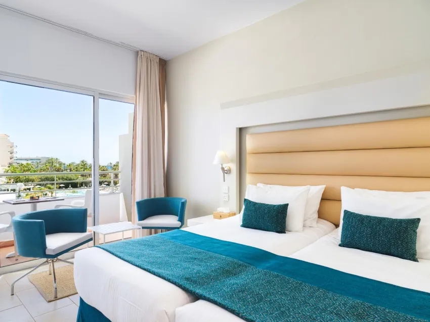 Leonardo Cypria Bay 4*-16