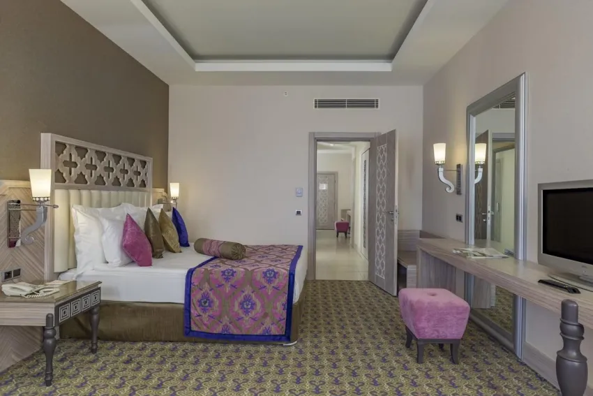 Royal Alhambra Palace 5*-28