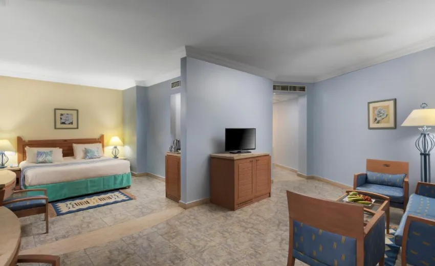 ROYAL LAGOONS RESORT & AQUA PARK  4*-26