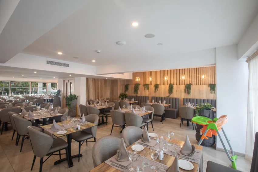 Bohemian Gardens 4*-9