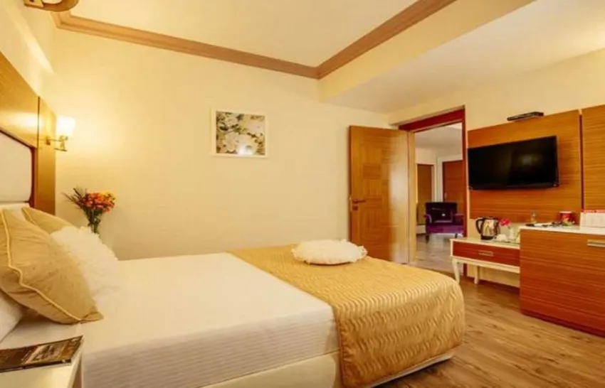 City Royal Hotel And Casino 4*-4