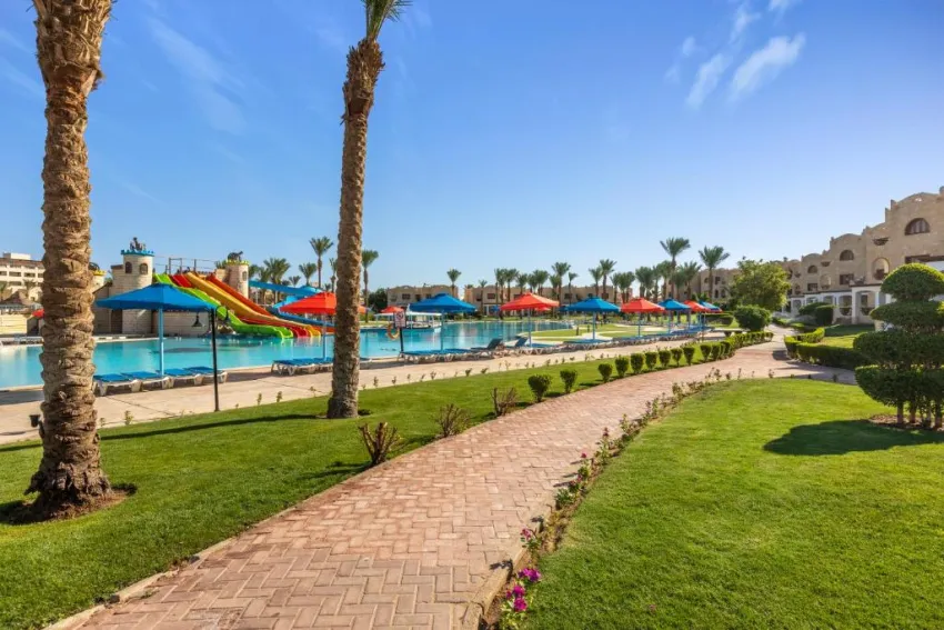 ROYAL LAGOONS RESORT & AQUA PARK  4*-23