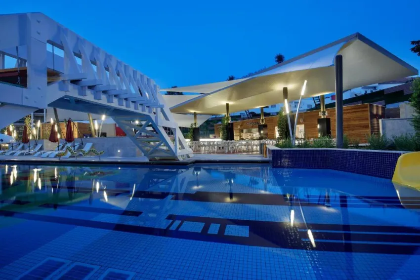 THE SENSE DELUXE HOTEL  5*-53