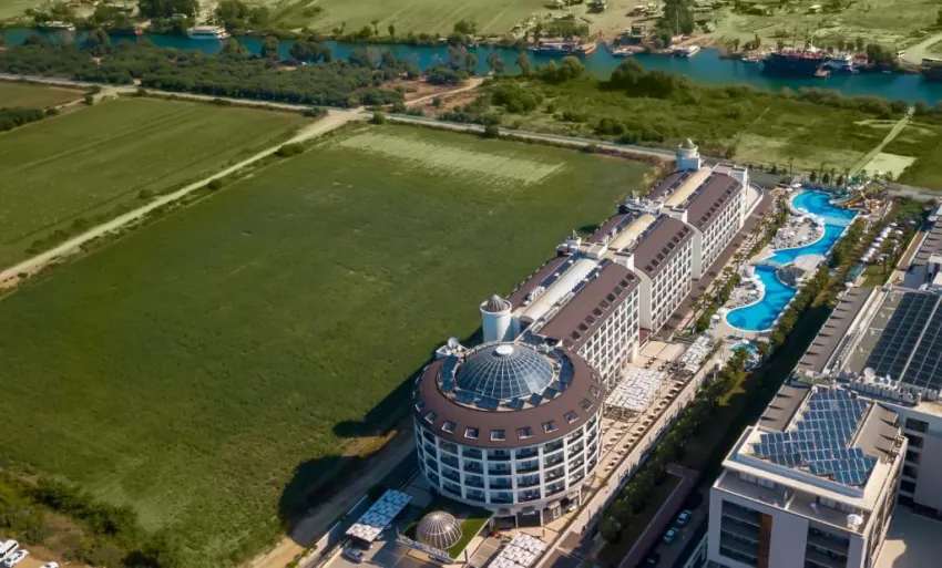 PORT RIVER HOTEL & SPA  5*-41