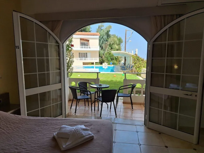 Perla Beach Agia Marina 3*-2