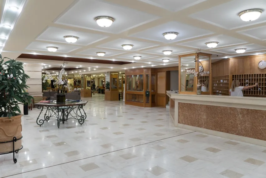 Mare Monte Beach 4*-6