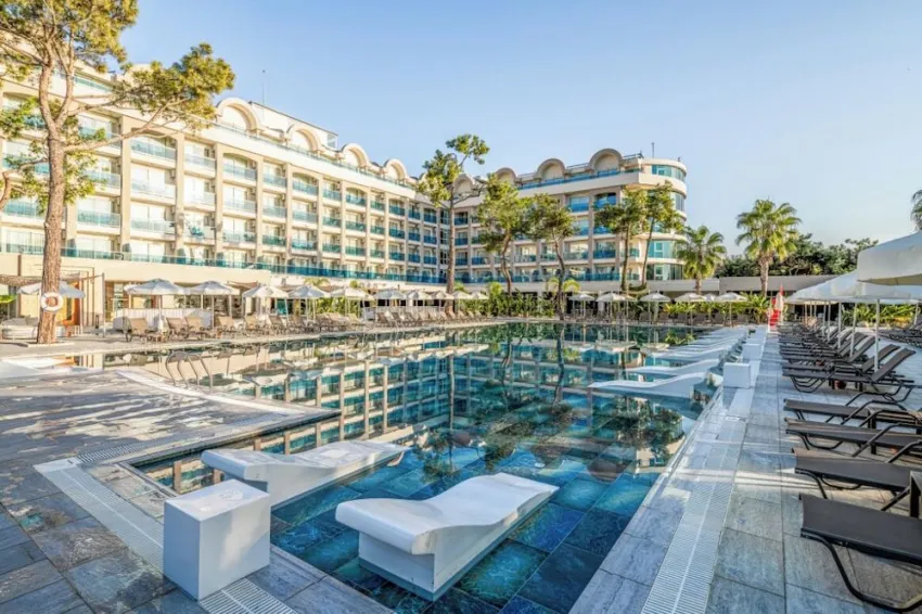Berry Blue Hotel 5*-7