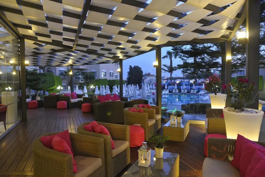 King Jason Paphos by Louis Hotels (Adults Only) 4*-4