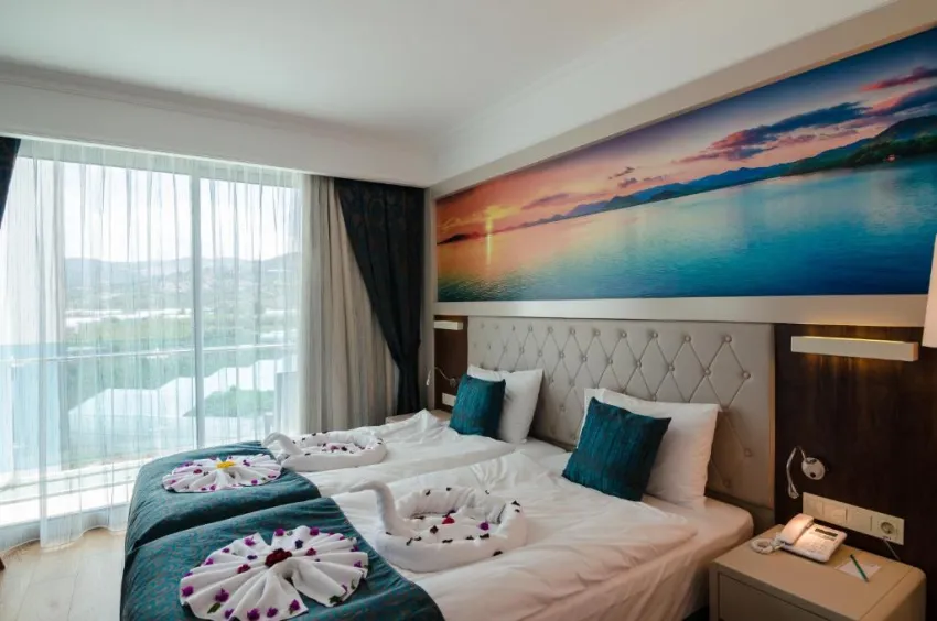 THE LUMOS DELUXE RESORT HOTEL & SPA  5*-20