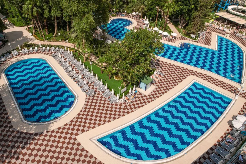 Delphin Botanik Hotel 5*-5