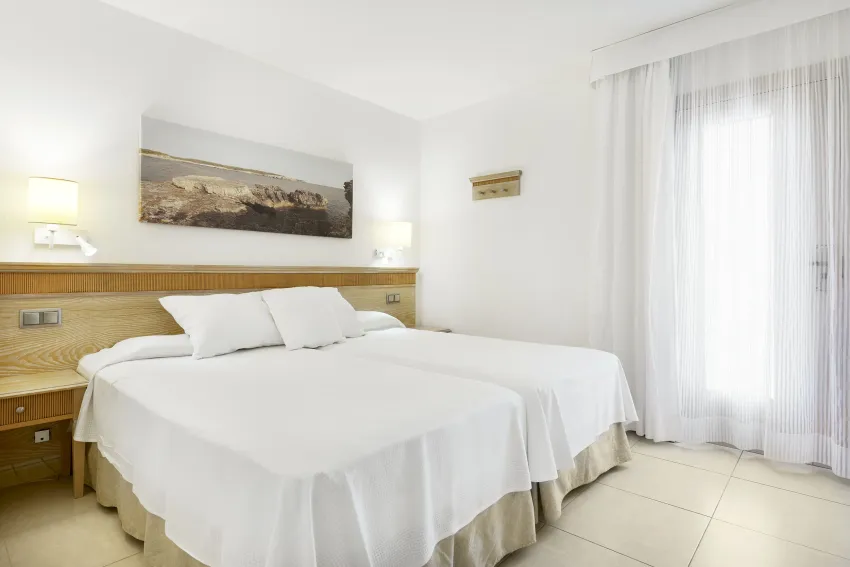 Iberostar Waves Club Cala Barca 4*-251