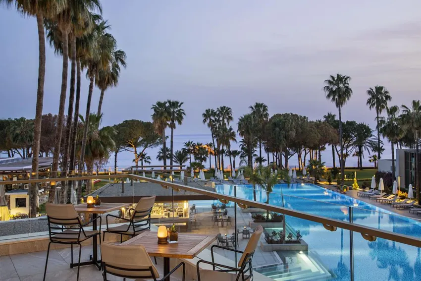 ACANTHUS & CENNET BARUT COLLECTION  5*-28