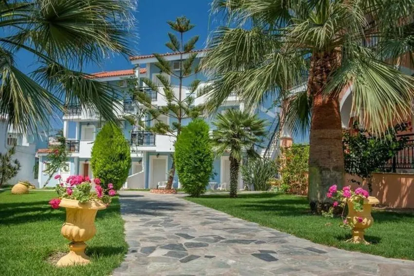 The Dream Hotel- To Oniro 3*-15