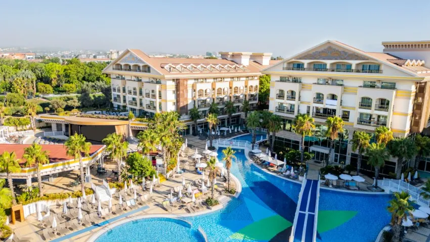 DIAMOND EXCELLENCE RESORT SPA (EX. CRYSTAL PALACE)  5*-23