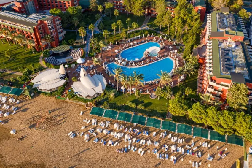 Aqi Pegasos Club 4*-23