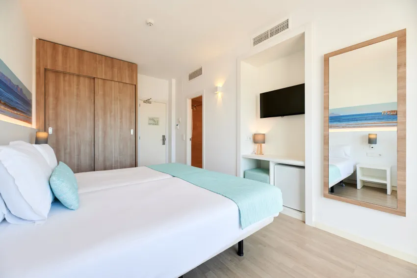 AluaSun Continental Park Hotel & Apartments 4*-192