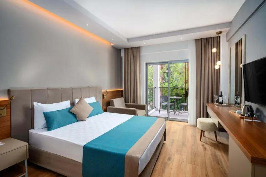 SIDE STORY RESORT & SPA  4*-7