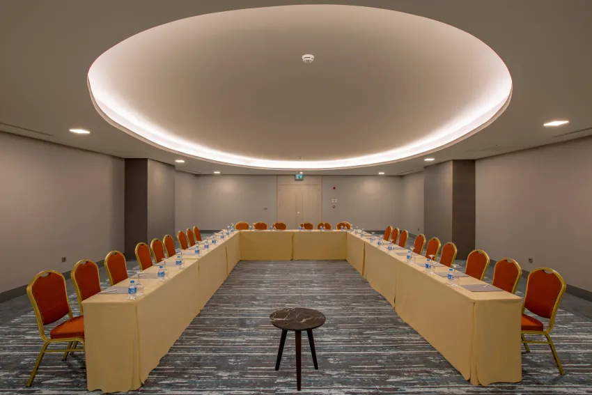 Royal Seginus 5*-107