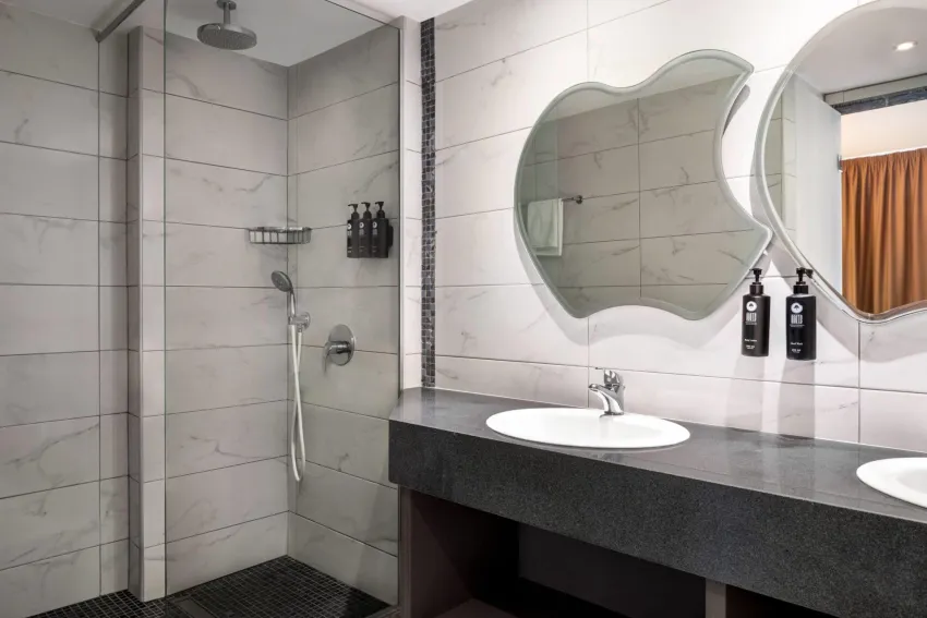 Ramada Hotel & Suites By Wyndham 4*-18