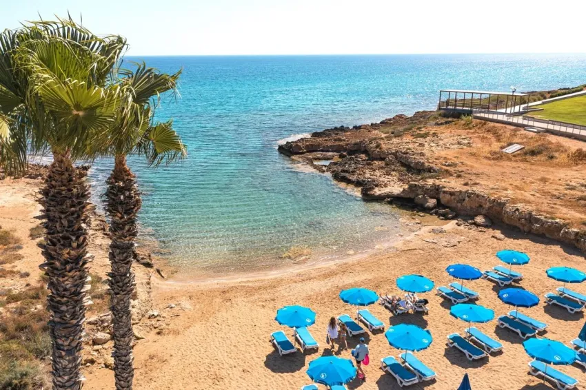 Louis Althea Beach 4*-29