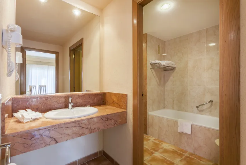 Zafiro Can Picafort 4*-87