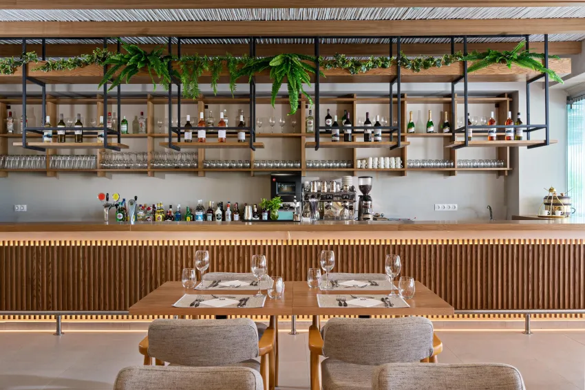 GEORGIOUPOLIS SUITES 5*-12